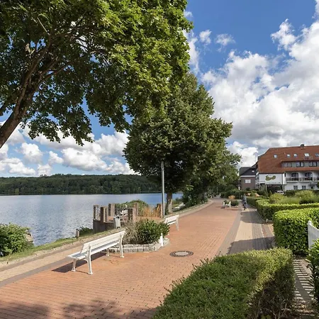 Haus Dieksee Holm Seeromantik Apartmán *